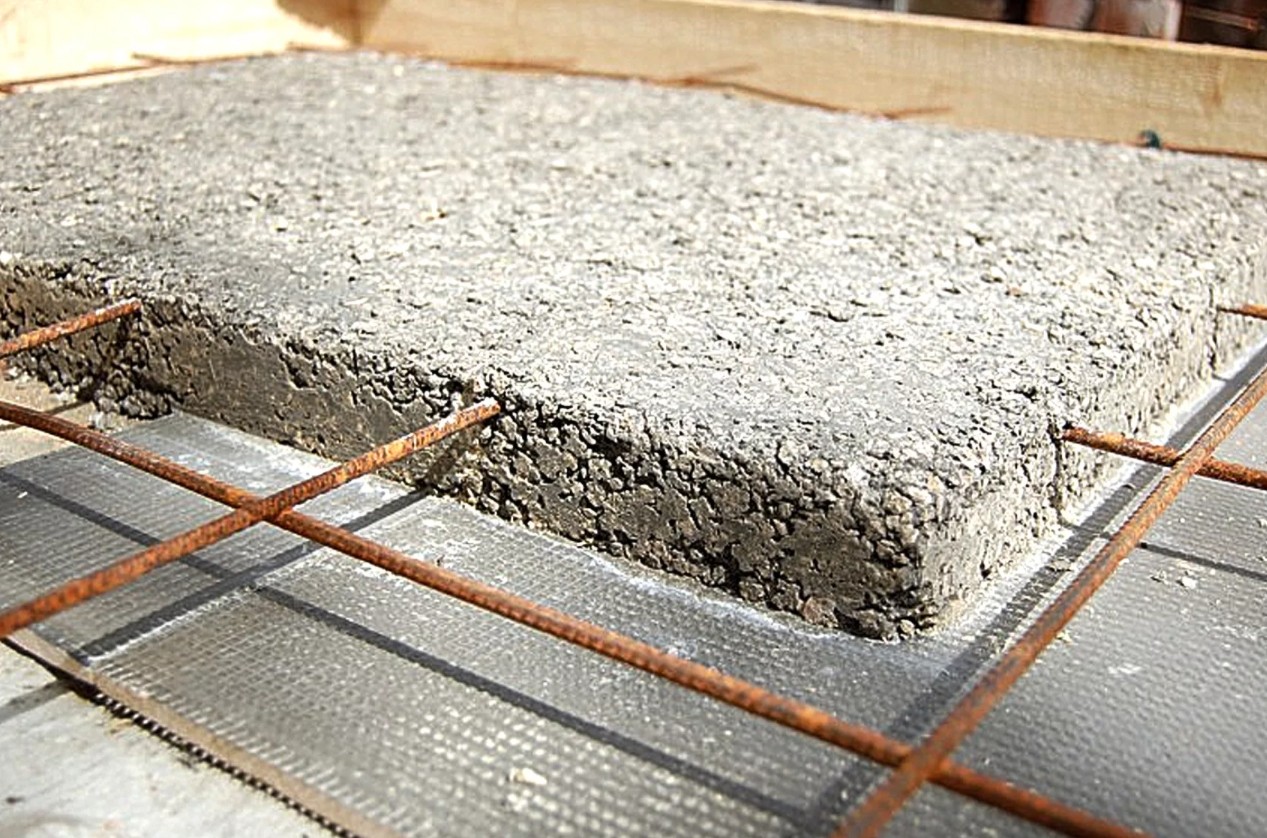 Как провести ремонт крыши из керамзитобетонных плит: шаг за шагом