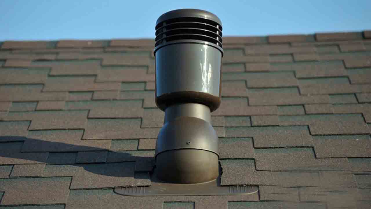 Зачем нужны вентиляционные отверстия на крыше?