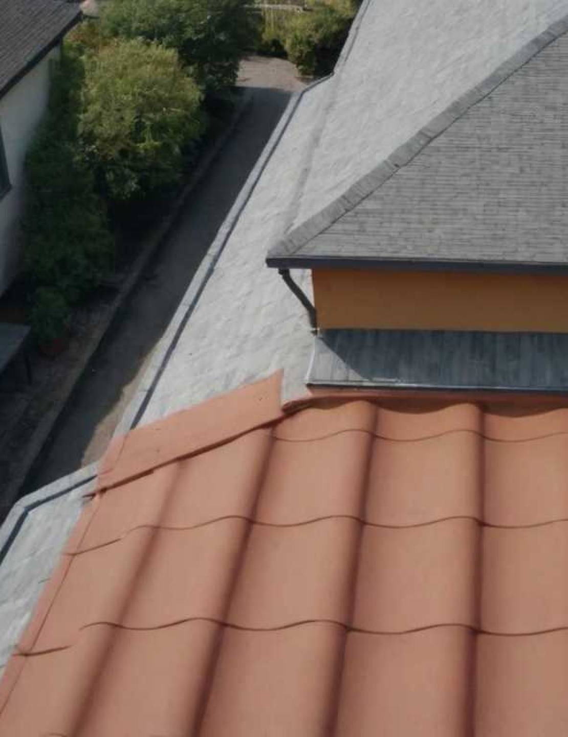 Фальцевая кровля из цинк-титана: престиж и долговечность