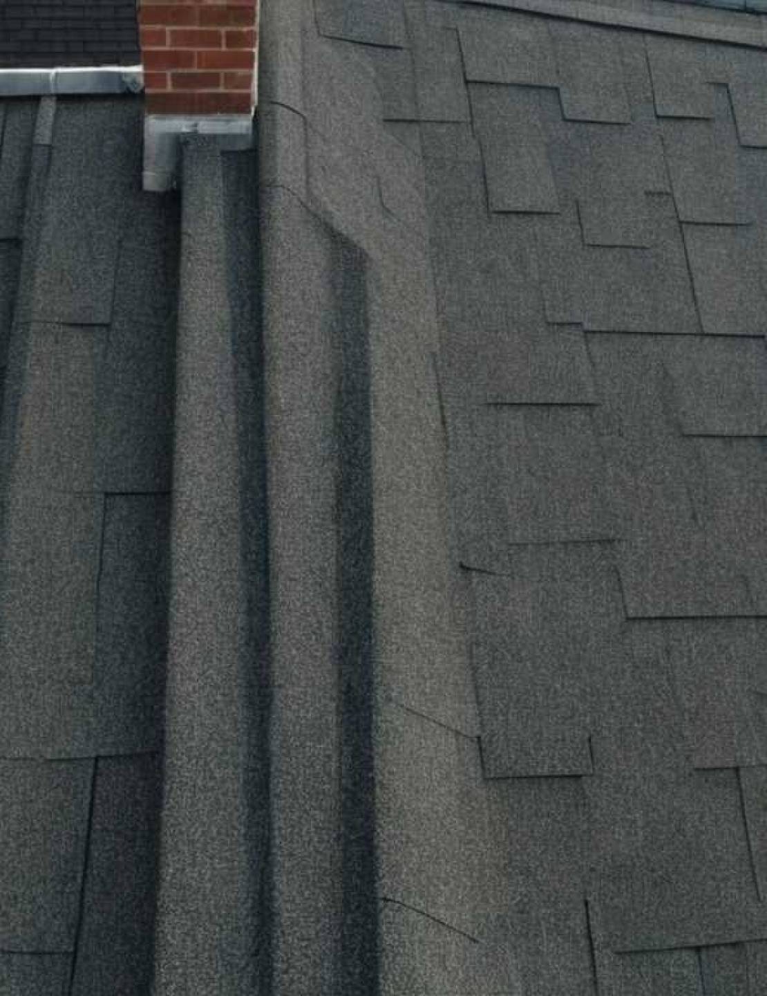 Реконструкция крыши: изменение формы, угла наклона, надстройка мансарды