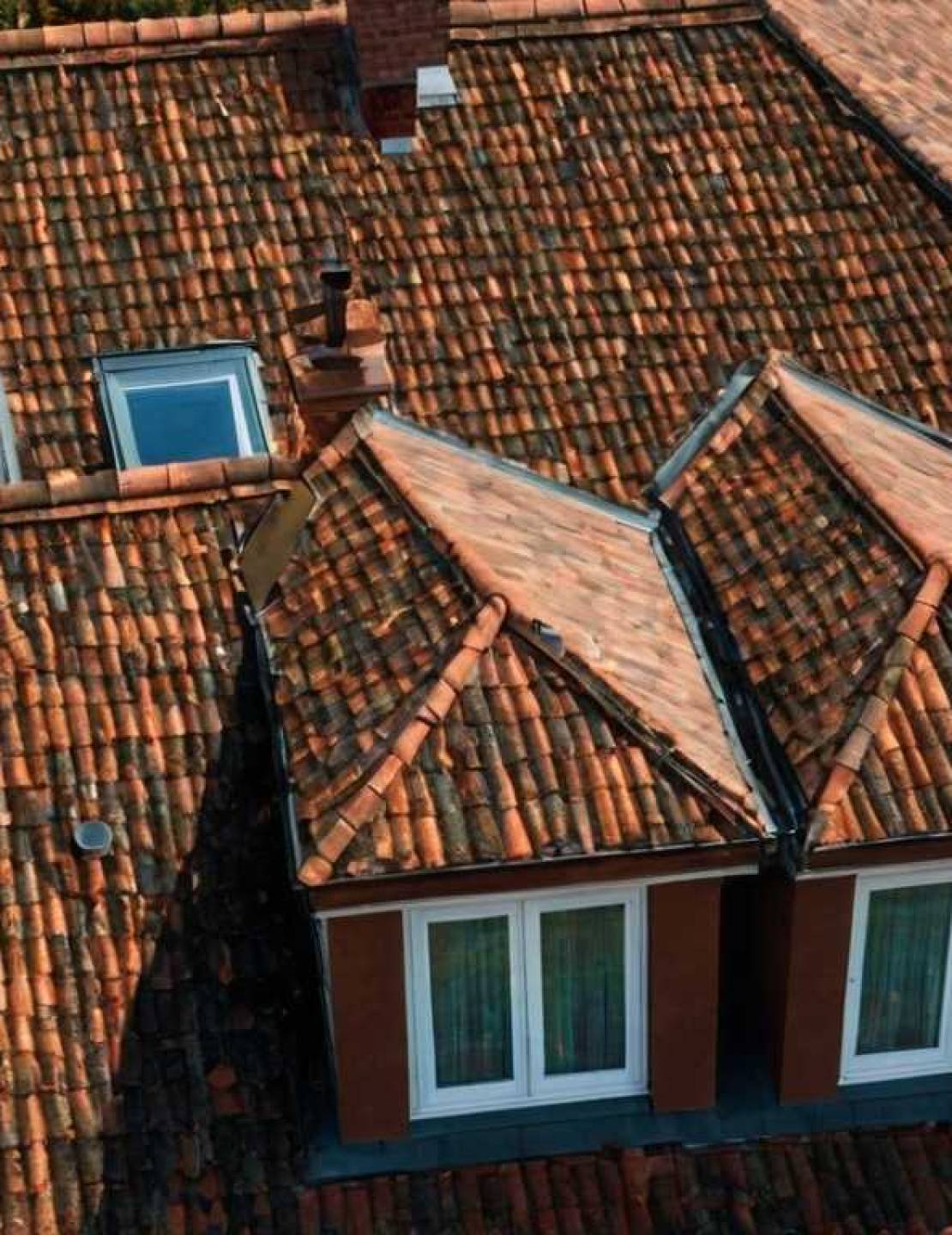 Кровля из оцинкованной стали: классика или устаревшее решение?