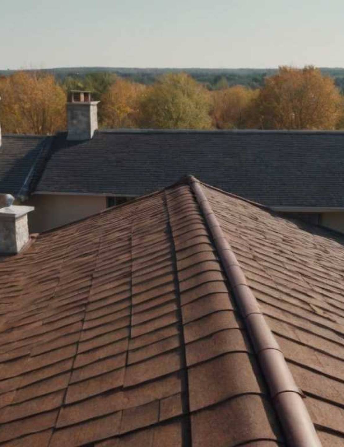 Устройство кровли для открытого склада или навеса для техники