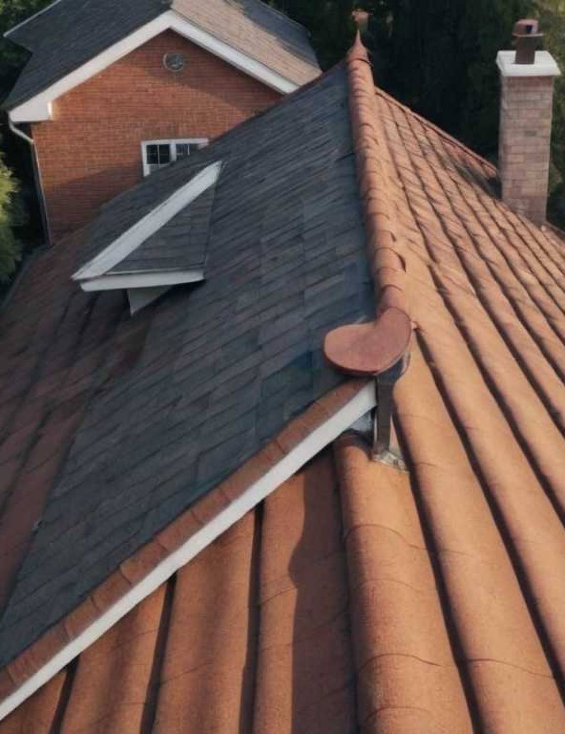 Монтаж кровельных систем для установки оборудования связи (антенны, ретрансляторы)